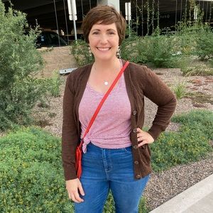 Meet your Posher, Nejlah